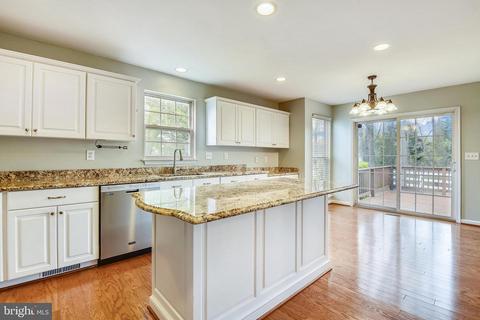 8144 Silverado Ct, Pasadena, MD 21122 photo 16