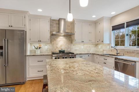 1812 Stonegate Ave, Crofton, MD 21114 photo 8