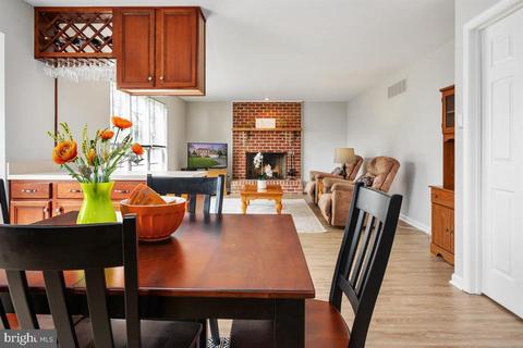 8146 Silverado Ct, Pasadena, MD 21122 photo 10