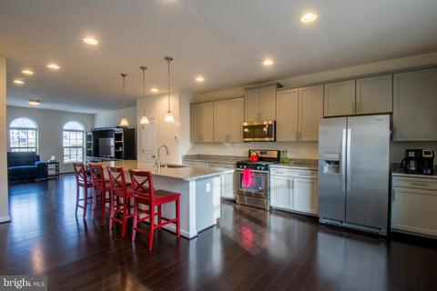 7809 Rappaport Dr, Jessup, MD 20794 photo 2