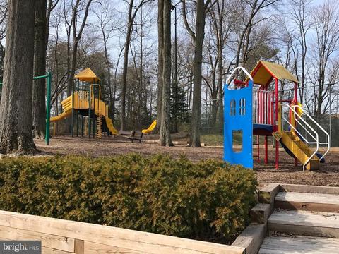 8135 Tower Bridge Dr, Pasadena, MD 21122 photo 31