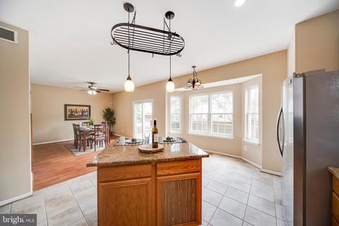 811 209th St, Pasadena, MD 21122 photo 13