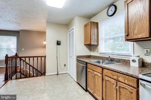 8098 Escalon Ave, Pasadena, MD 21122 photo 14