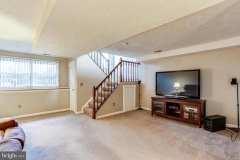 8098 Escalon Ave, Pasadena, MD 21122 photo 28
