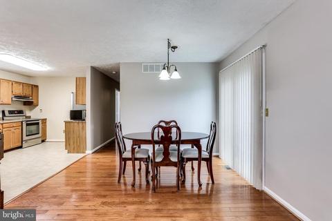 8098 Escalon Ave, Pasadena, MD 21122 photo 17
