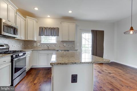 7710 Sentry Ter, Severn, MD 21144 photo 17