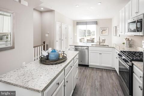 3206 Laurel Hill Rd, Hanover, MD 21076 photo 4