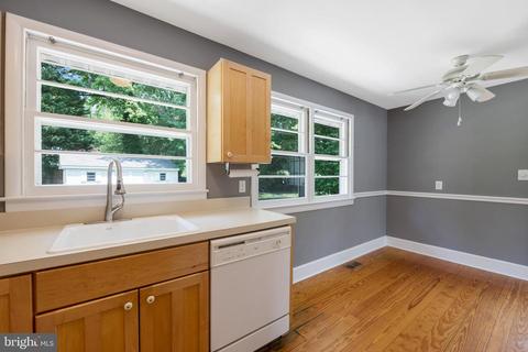 441 Magnolia Dr, Edgewater, MD 21037 photo 12