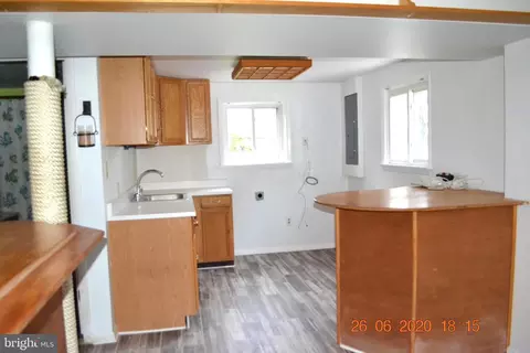 329 Bar Harbor Rd, Pasadena, MD 21122 photo 16