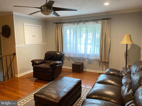 184 Oak Dr, Pasadena, MD 21122 photo 13