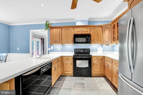 5207 Grenock Dr, Lothian, MD 20711 photo 14