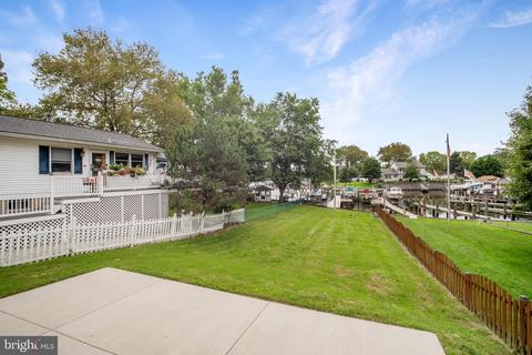 104 Bar Harbor Rd, Pasadena, MD 21122 photo 3