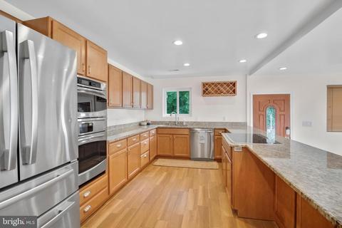 104 Bar Harbor Rd, Pasadena, MD 21122 photo 18