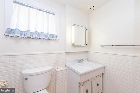 1909 Hilltop Rd, Pasadena, MD 21122 photo 35