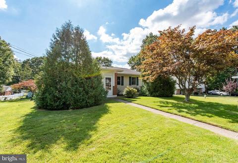 1909 Hilltop Rd, Pasadena, MD 21122 photo 2