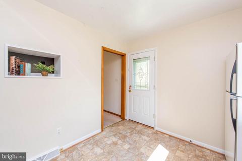 1909 Hilltop Rd, Pasadena, MD 21122 photo 16