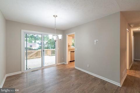 1729 Chesapeake Dr, Edgewater, MD 21037 photo 4