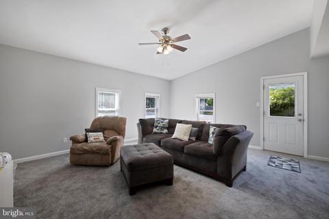 2 Birwood Ct, Pasadena, MD 21122 photo 9