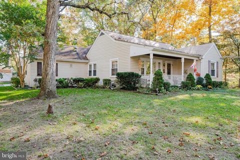 11 Fallon Dr, Pasadena, MD 21122 photo 4