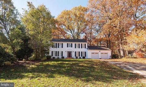 1215 Overview Dr, Pasadena, MD 21122 photo 2