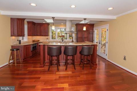 1215 Overview Dr, Pasadena, MD 21122 photo 17