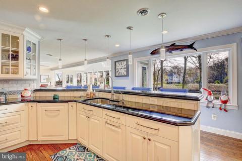 2112 Bay Front Ter, Annapolis, MD 21409 photo 21