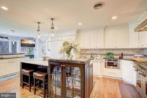 2112 Bay Front Ter, Annapolis, MD 21409 photo 23