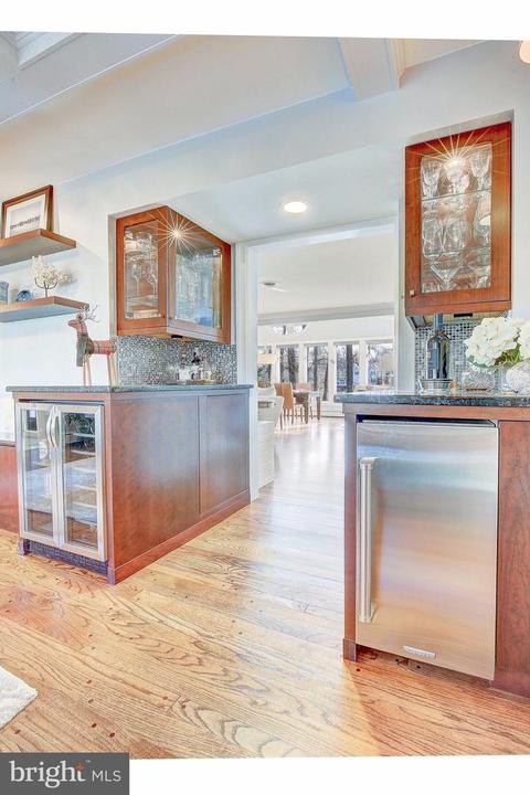 2112 Bay Front Ter, Annapolis, MD 21409 photo 7