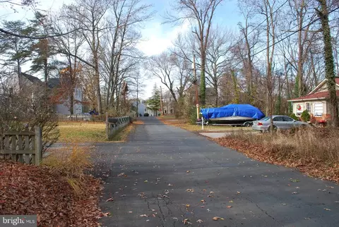1012 Carrs Rd, Annapolis, MD 21403 photo 2