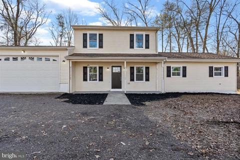 897 Woods Rd, Pasadena, MD 21122 photo 4