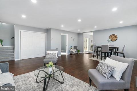 897 Woods Rd, Pasadena, MD 21122 photo 18