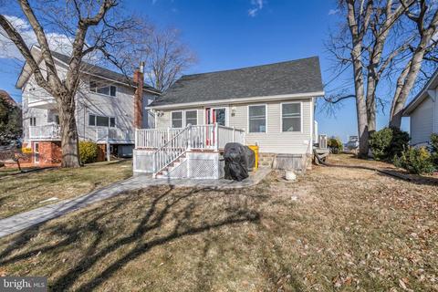 7647 Bay St, Pasadena, MD 21122 photo 3