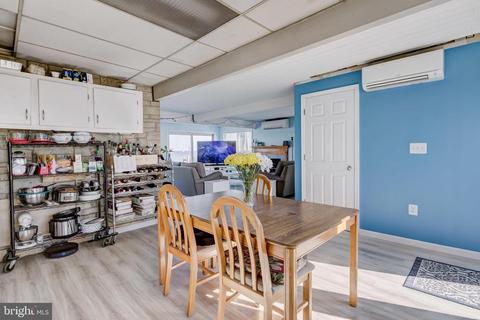 7647 Bay St, Pasadena, MD 21122 photo 8