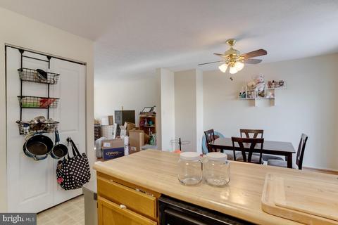 374 Rambling Ridge Ct, Pasadena, MD 21122 photo 4