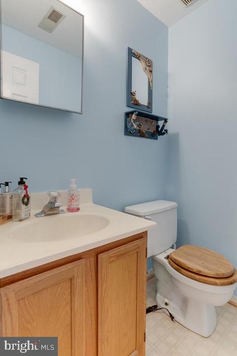 374 Rambling Ridge Ct, Pasadena, MD 21122 photo 23