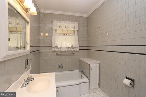 184 Carroll Rd, Pasadena, MD 21122 photo 26