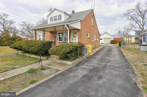 184 Carroll Rd, Pasadena, MD 21122 photo 2