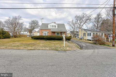 184 Carroll Rd, Pasadena, MD 21122 photo 4