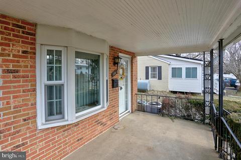 184 Carroll Rd, Pasadena, MD 21122 photo 6