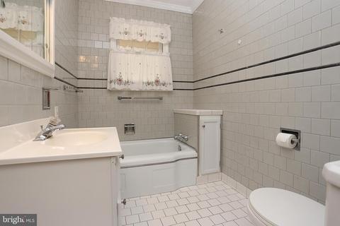 184 Carroll Rd, Pasadena, MD 21122 photo 25