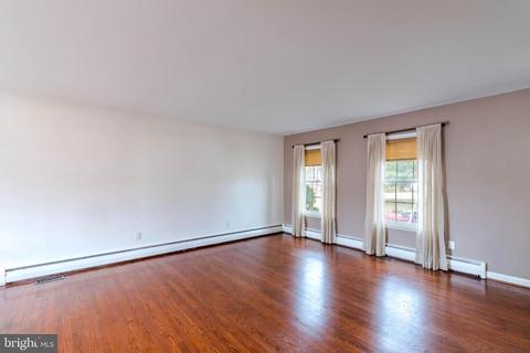8418 Geneva Rd, Pasadena, MD 21122 photo 4