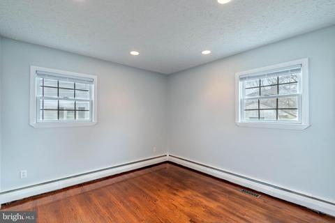 8418 Geneva Rd, Pasadena, MD 21122 photo 12