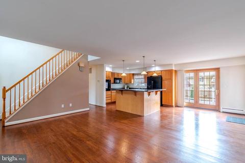 8418 Geneva Rd, Pasadena, MD 21122 photo 5