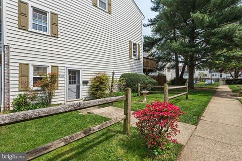 1707 Hart Ct, Crofton, MD 21114 photo 1