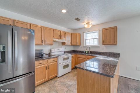 319 Rambling Ridge Ct, Pasadena, MD 21122 photo 10