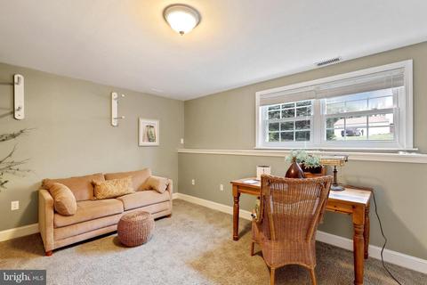 194 Oak Dr, Pasadena, MD 21122 photo 29