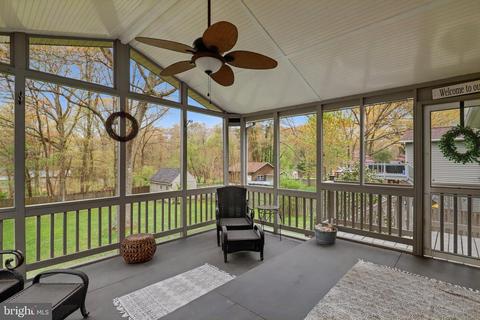 194 Oak Dr, Pasadena, MD 21122 photo 24