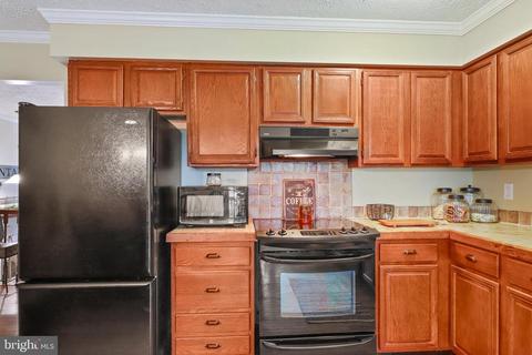 194 Oak Dr, Pasadena, MD 21122 photo 11
