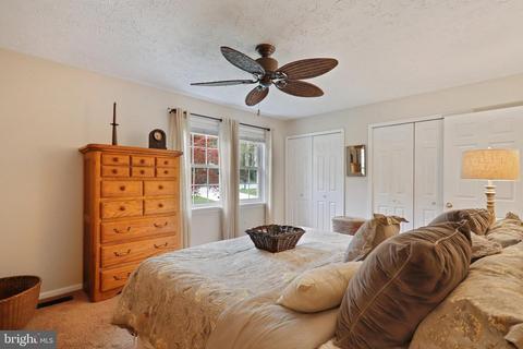 194 Oak Dr, Pasadena, MD 21122 photo 16