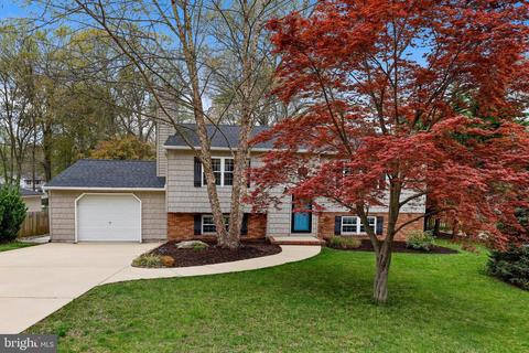 194 Oak Dr, Pasadena, MD 21122 photo 3